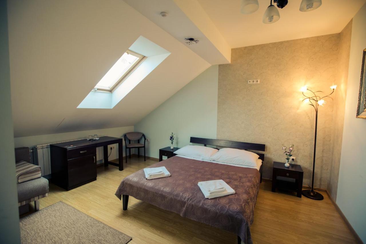 Premiere Hotel كوست المظهر الخارجي الصورة