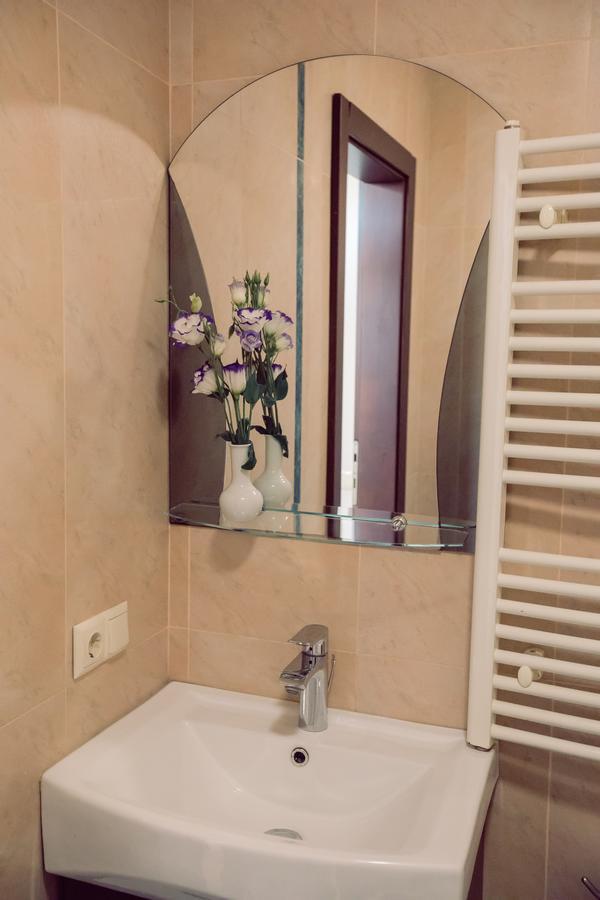 Premiere Hotel كوست المظهر الخارجي الصورة